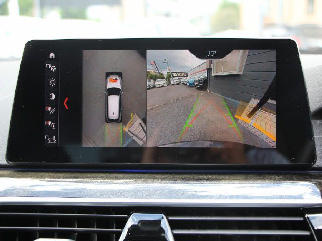 BMW 5SERIES TOURING 2019 Image 31