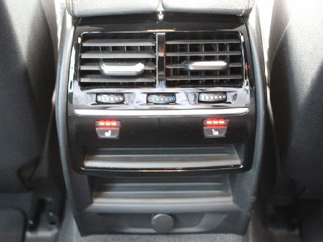 BMW 5SERIES TOURING 2019 Image 31