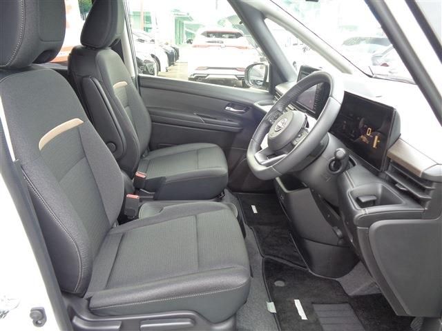 NISSAN SERENA  WG 2023 Image 31