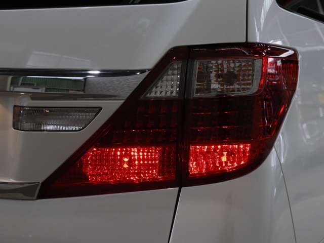 TOYOTA ALPHARD HYBRID 4WD 2012 Image 31