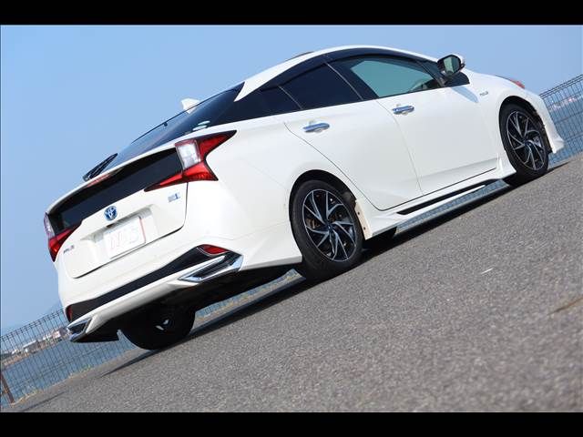 TOYOTA PRIUS 2019 Image 31