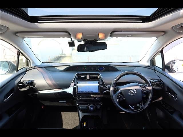 TOYOTA PRIUS 2019 Image 31