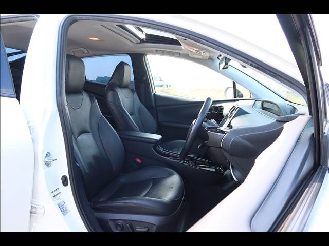 TOYOTA PRIUS 2019 Image 31