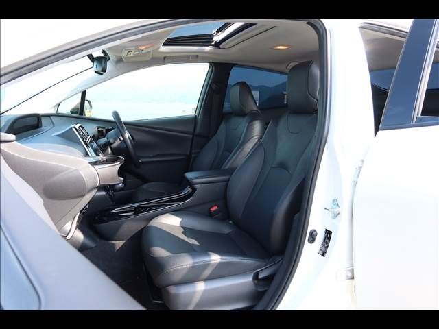 TOYOTA PRIUS 2019 Image 31