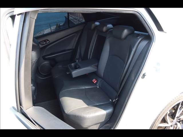 TOYOTA PRIUS 2019 Image 31