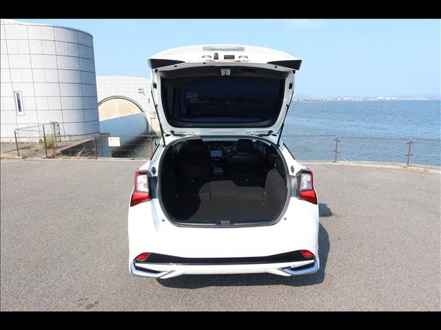 TOYOTA PRIUS 2019 Image 31