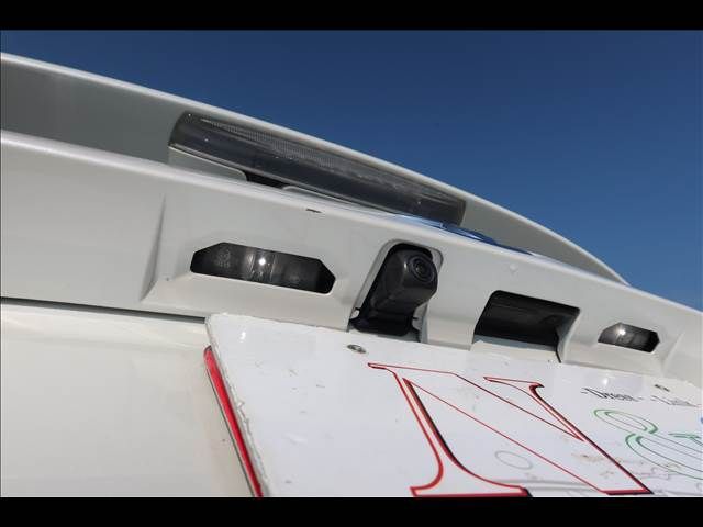 TOYOTA PRIUS 2019 Image 31