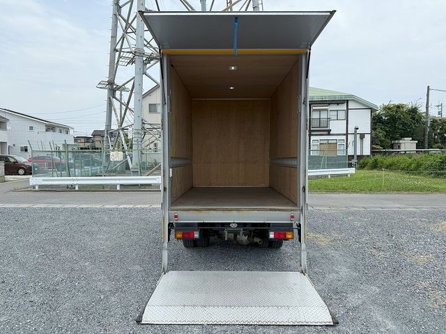 MITSUBISHI CANTER 2020 Image 31