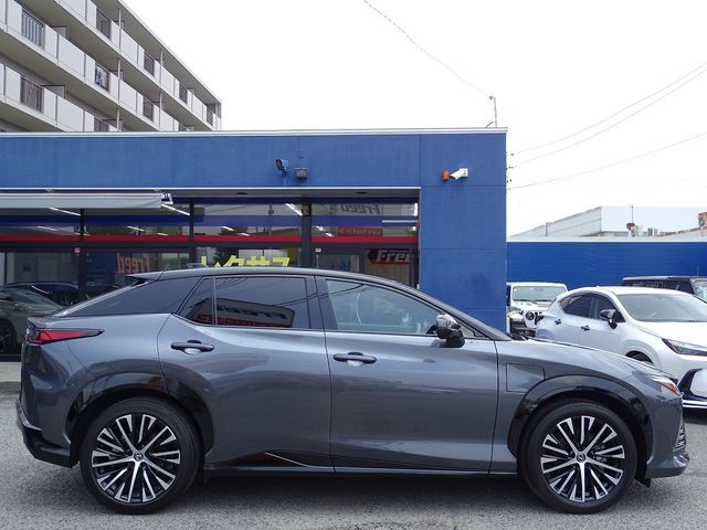 TOYOTA LEXUS RZ450E 2023 Image 31