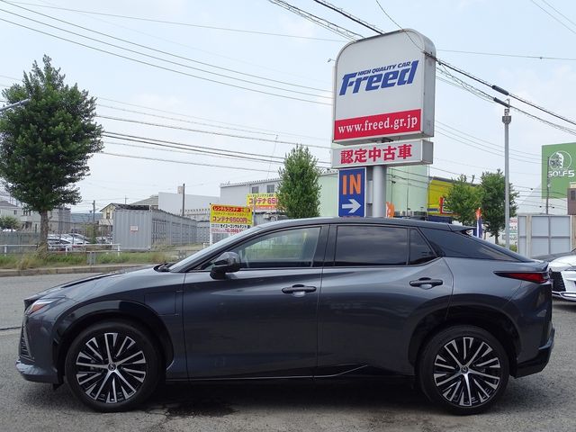 TOYOTA LEXUS RZ450E 2023 Image 31