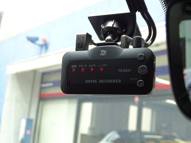 TOYOTA LEXUS RZ450E 2023 Image 31