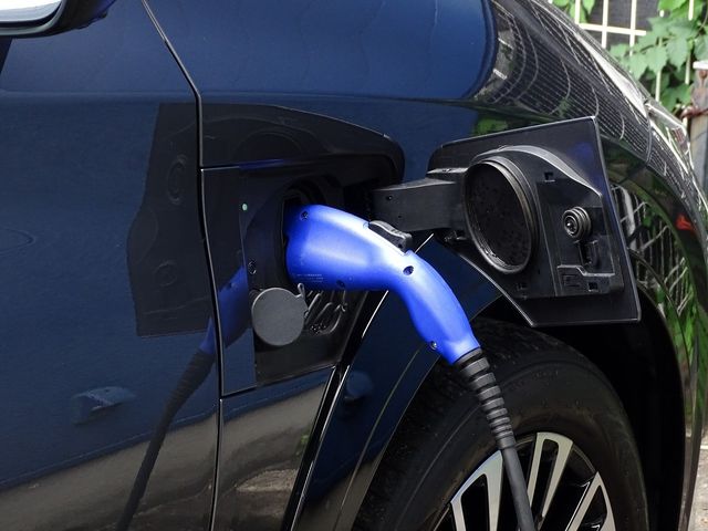 TOYOTA LEXUS RZ450E 2023 Image 31