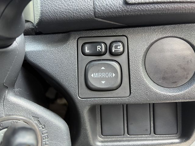 TOYOTA HIACE VAN 4WD 2015 Image 31