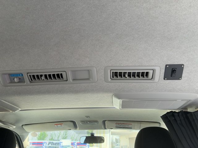 TOYOTA HIACE VAN 4WD 2015 Image 31