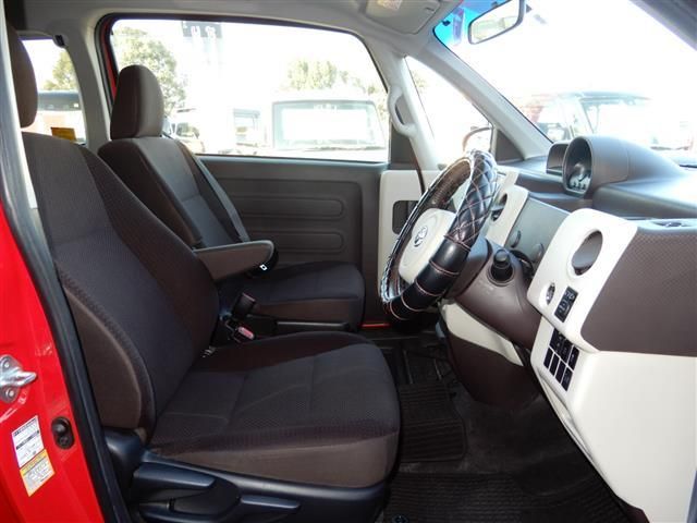 TOYOTA PORTE 2012 Image 31