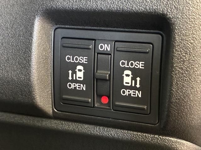 HONDA N BOX CUSTOM 2024 Image 31