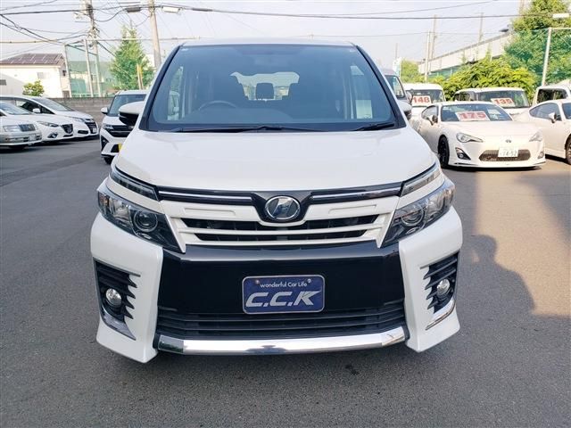 TOYOTA VOXY 2014 Image 31