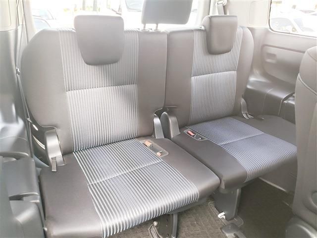 TOYOTA VOXY 2014 Image 31