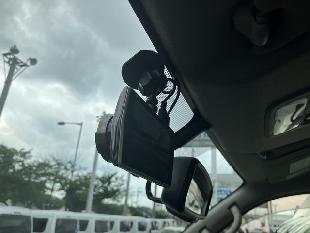 NISSAN NV350 CARAVAN 4WD 2017 Image 31