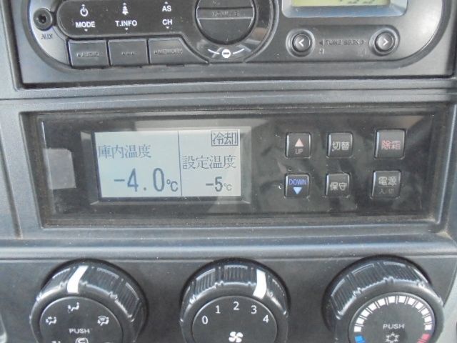 MITSUBISHI CANTER 2017 Image 31