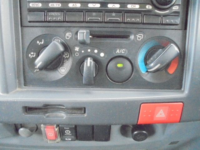 ISUZU ELF 2009 Image 31