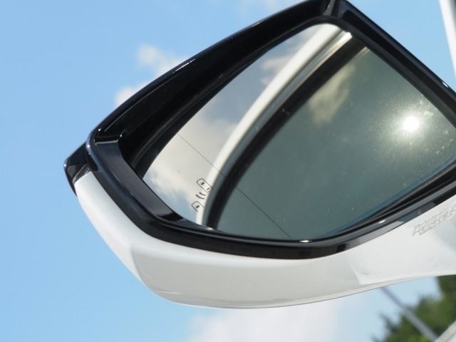 TOYOTA LEXUS RC350 2019 Image 31