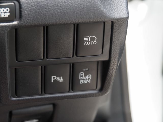 TOYOTA LEXUS RC350 2019 Image 31