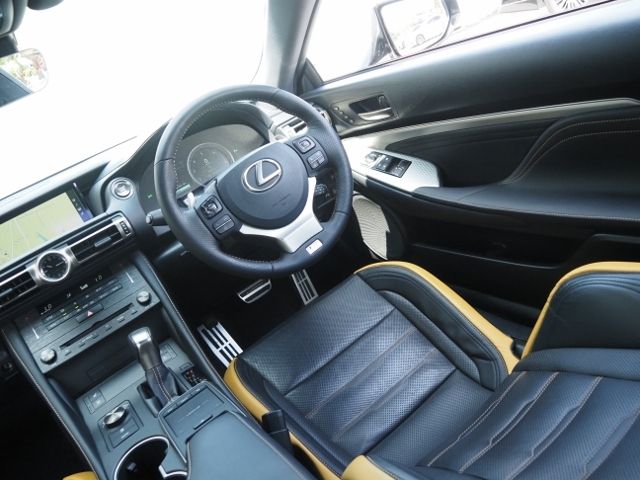 TOYOTA LEXUS RC350 2019 Image 31