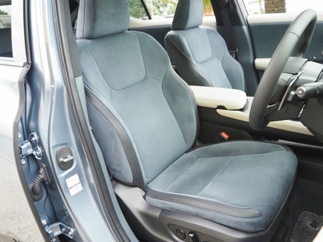 TOYOTA LEXUS RZ450E 2023 Image 31