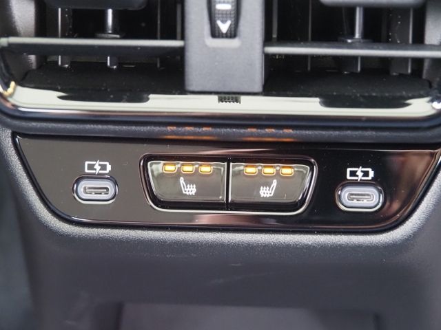 TOYOTA LEXUS RZ450E 2023 Image 31