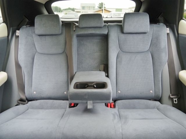 TOYOTA LEXUS RZ450E 2023 Image 31