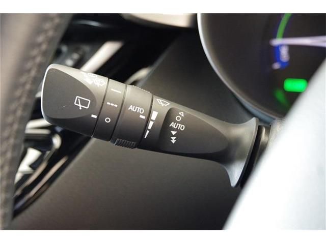 TOYOTA C-HR 2020 Image 31