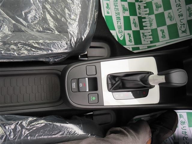 HONDA FIT 4WD 2025 Image 31