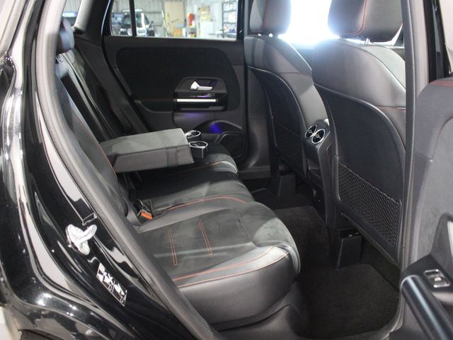 MERCEDES BENZ GLA CL 2021 Image 31