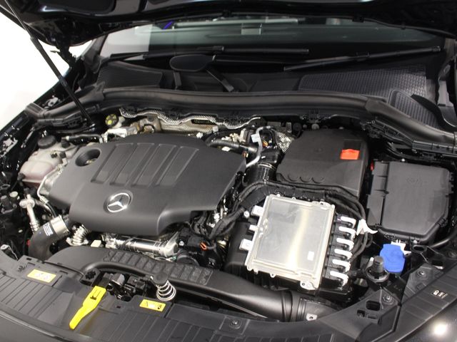 MERCEDES BENZ GLA CL 2021 Image 31