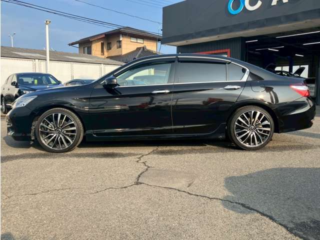 HONDA ACCORD HYBRID 2017 Image 31