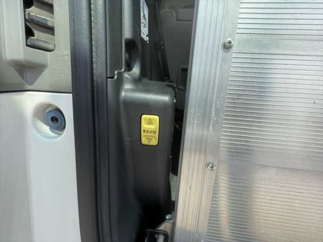 TOYOTA RACTIS 2007 Image 31