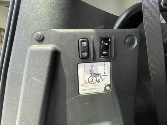 TOYOTA RACTIS 2007 Image 31