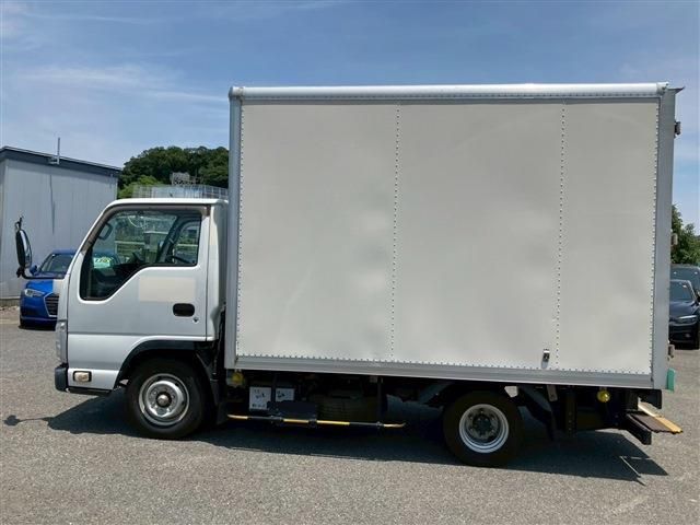 ISUZU  2014 Image 31