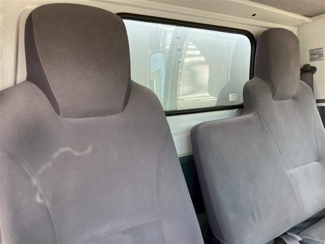 ISUZU  2014 Image 31