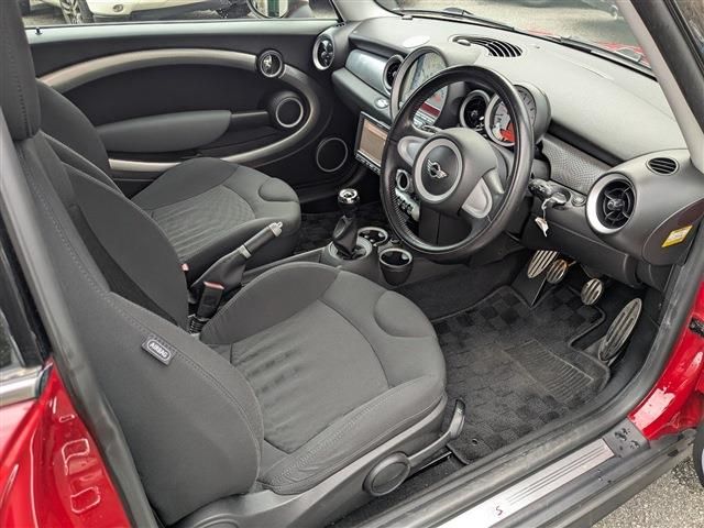 BMW MINI COOPER S 2007 Image 31