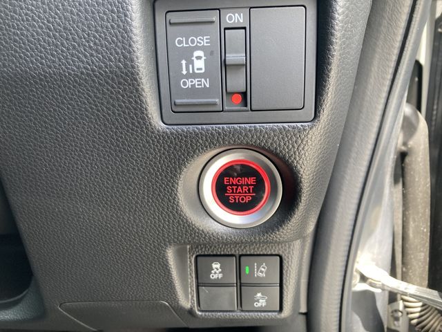 HONDA N BOX CUSTOM 2018 Image 31