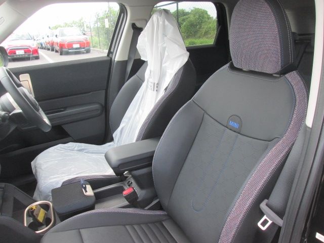 BMW MINI COUNTRYMAN 2024 Image 31