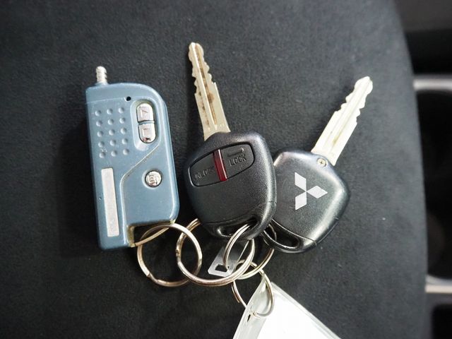 MITSUBISHI PAJERO WAGON 2011 Image 31