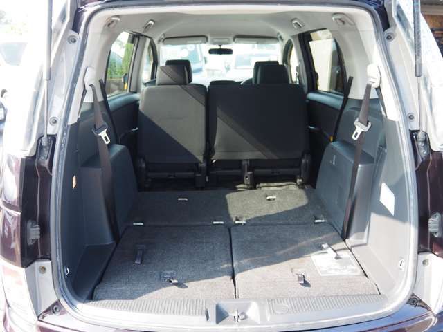 TOYOTA ISIS 2012 Image 31