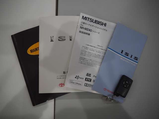 TOYOTA ISIS 2012 Image 31