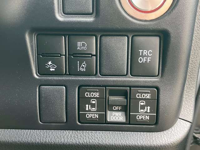 TOYOTA VOXY HYBRID 2020 Image 31