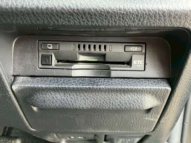 TOYOTA VOXY HYBRID 2020 Image 31