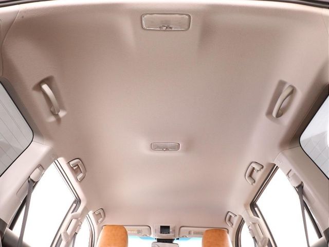 TOYOTA LANDCRUISER PRADO 2018 Image 31