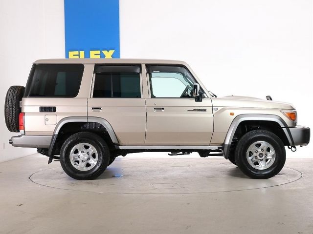 TOYOTA LANDCRUISER VAN 2015 Image 31